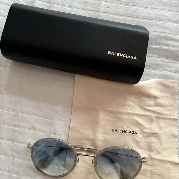 Balenciaga Round Sunglasses - Picture 6 of 7